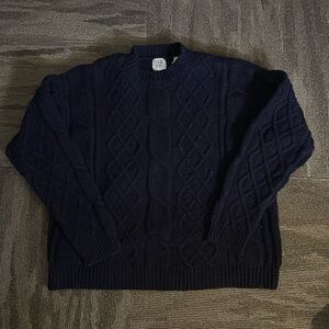 Gap trendy cable knit sweater